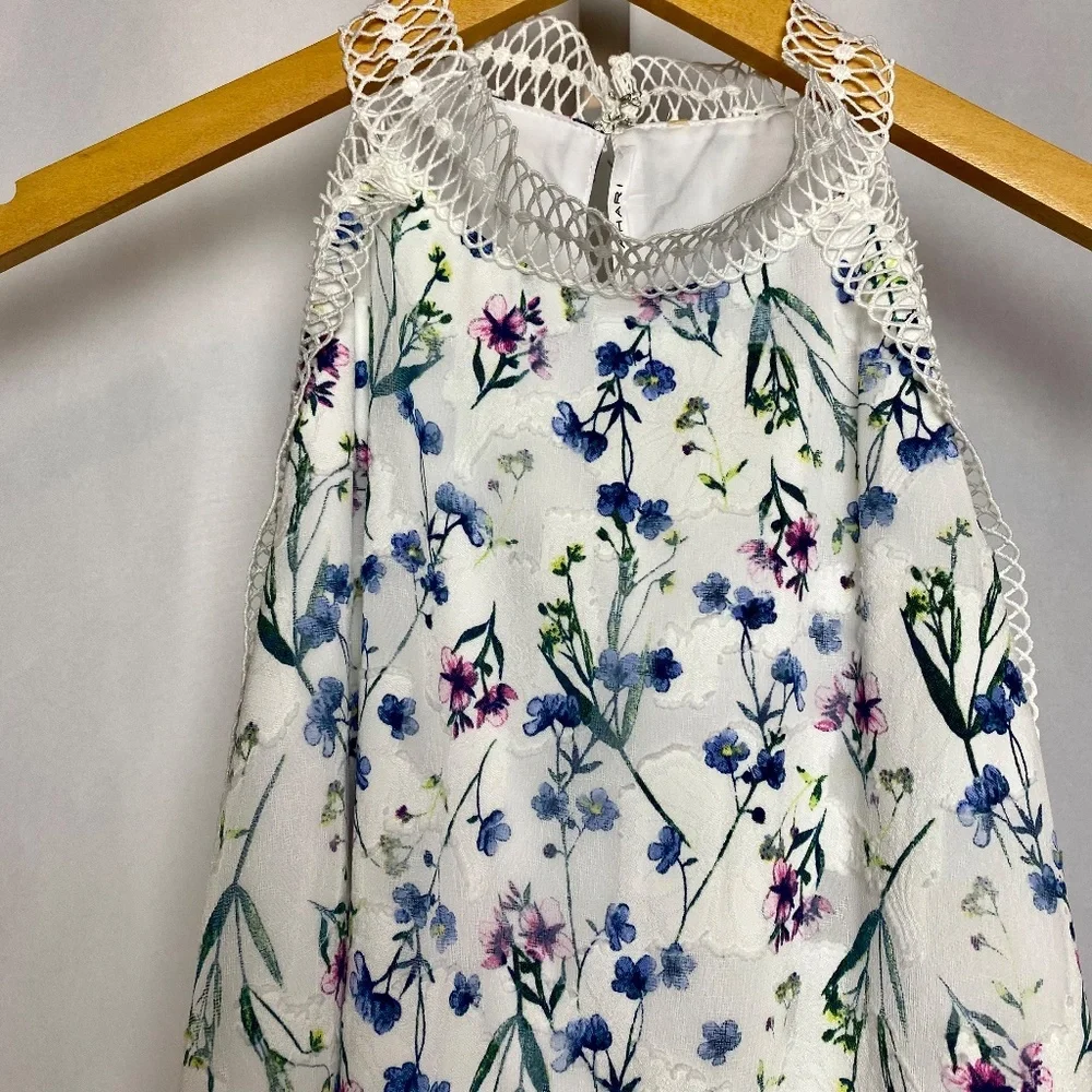 Tahari Womenʻs White Floral Lace Trimmed High Neck Flowy Blouse XL